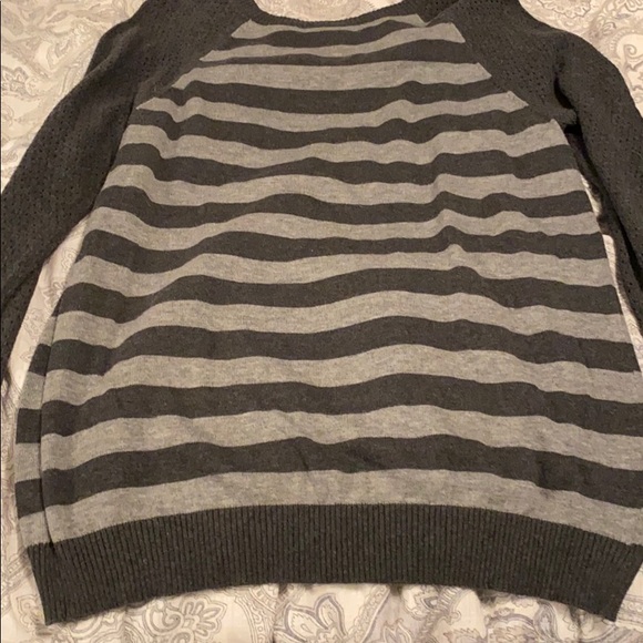 Rue21 Sweater - Picture 4 of 6